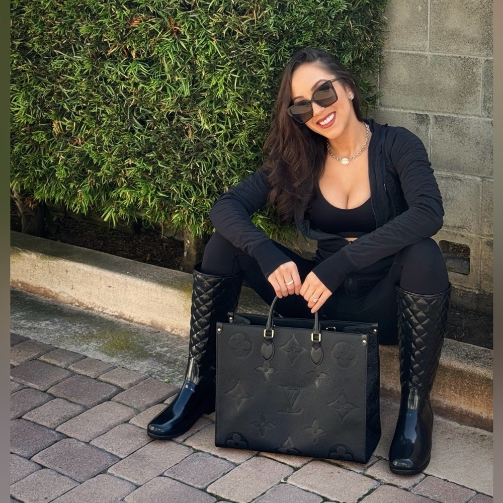 Hunter Quilted Black Women's Rain Boots - Picture 3 of 10